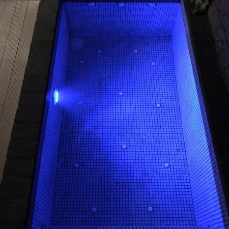 Pequeno Alojamiento Con Mini Piscina - No Climatizada Valencia Exteriör bild