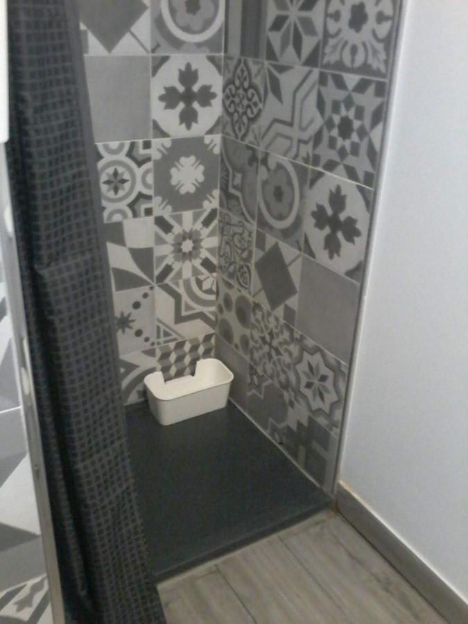 Pequeno Alojamiento Con Mini Piscina - No Climatizada Valencia Exteriör bild