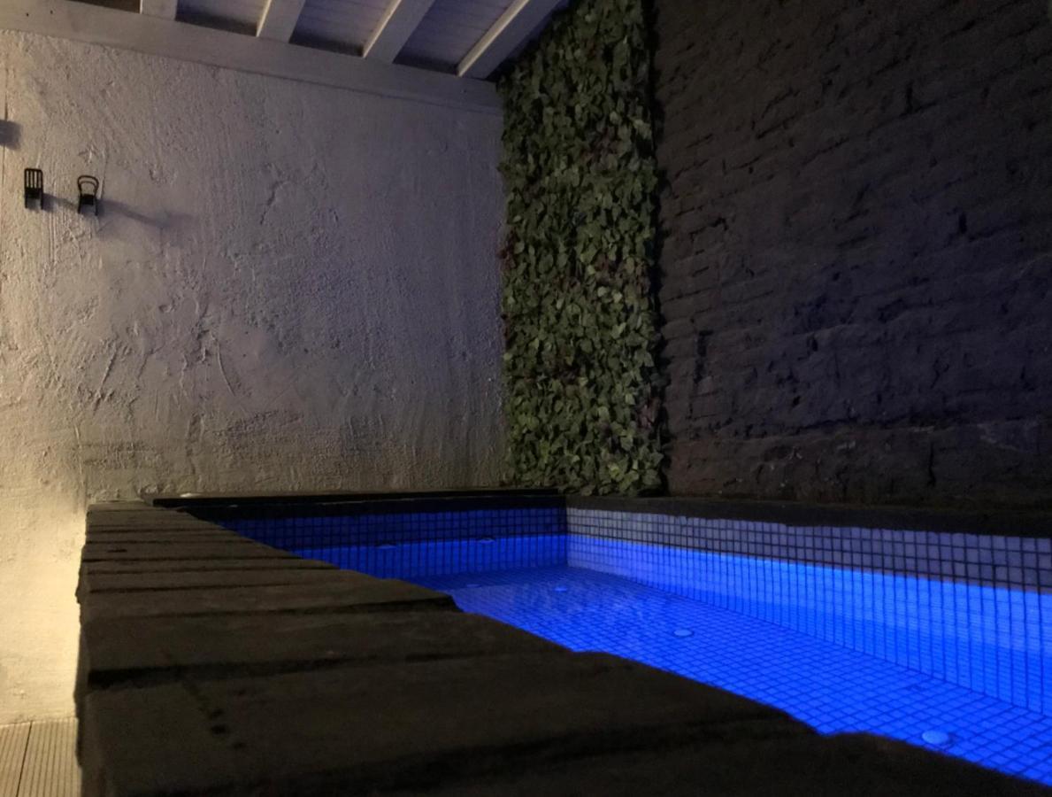 Pequeno Alojamiento Con Mini Piscina - No Climatizada Valencia Exteriör bild