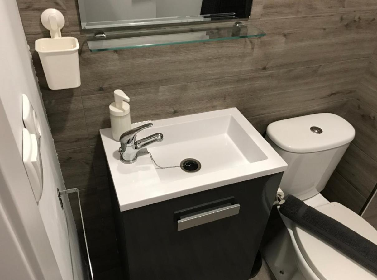 Pequeno Alojamiento Con Mini Piscina - No Climatizada Valencia Exteriör bild