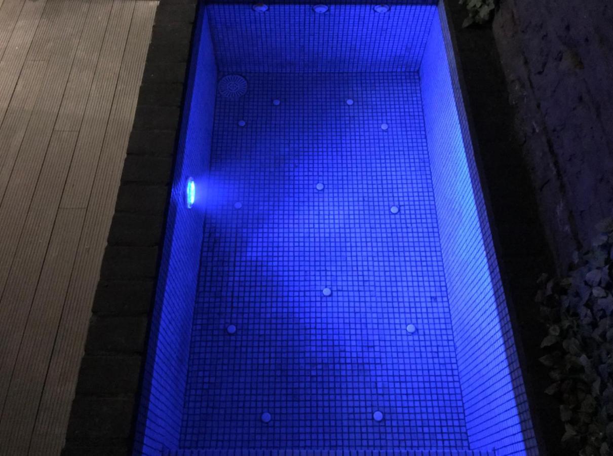 Pequeno Alojamiento Con Mini Piscina - No Climatizada Valencia Exteriör bild