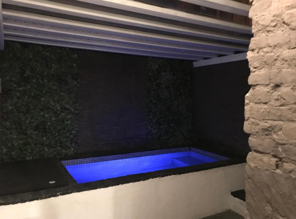 Pequeno Alojamiento Con Mini Piscina - No Climatizada Valencia Exteriör bild