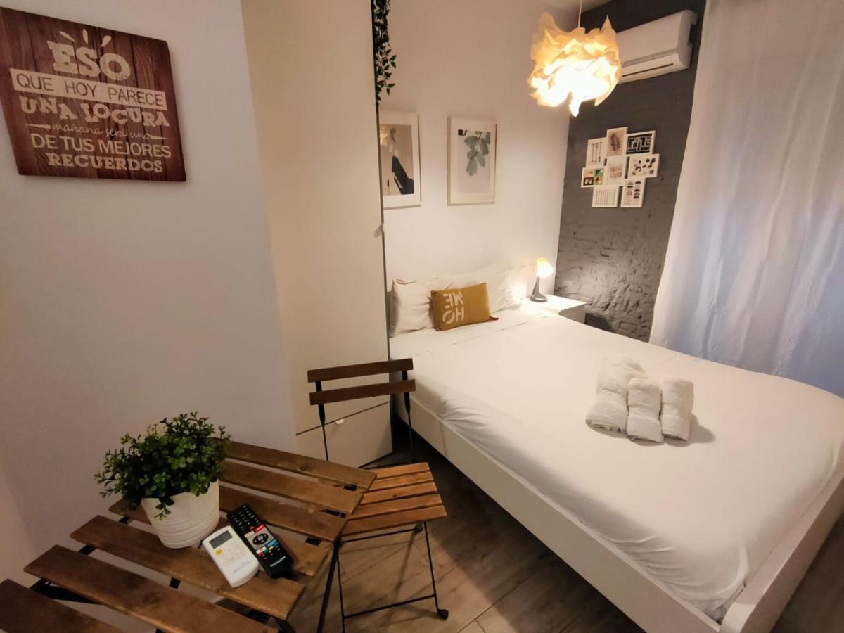 Pequeno Alojamiento Con Mini Piscina - No Climatizada Valencia Exteriör bild
