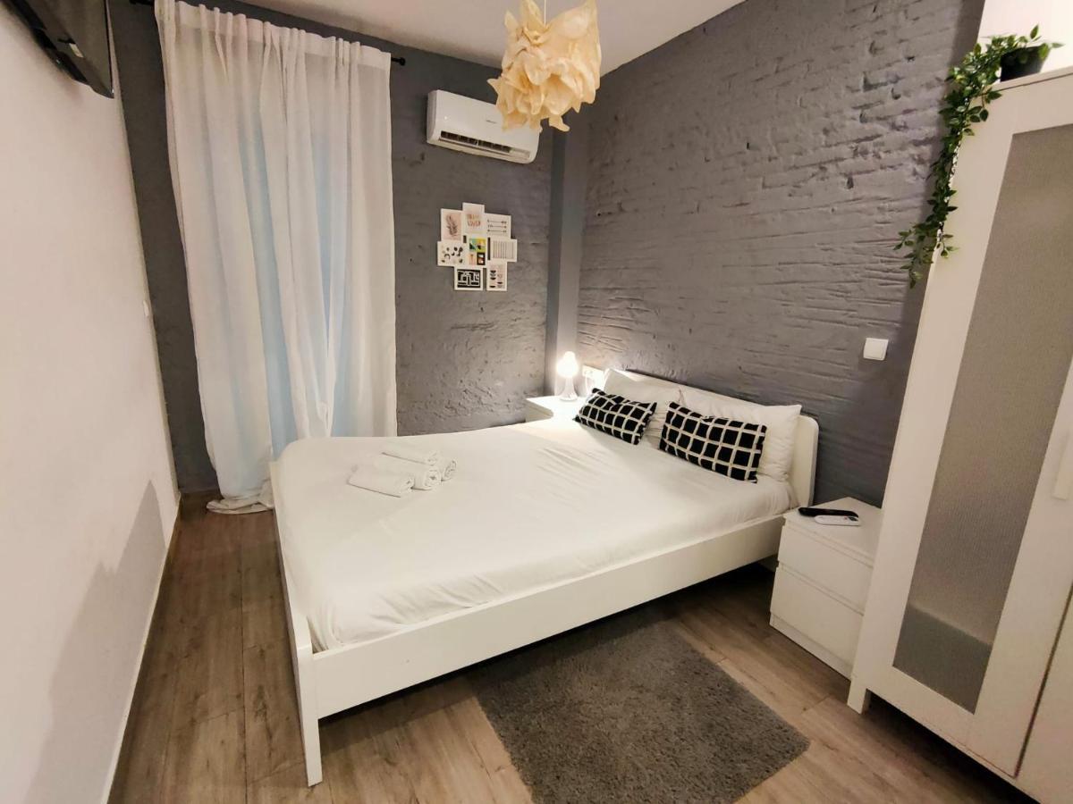 Pequeno Alojamiento Con Mini Piscina - No Climatizada Valencia Exteriör bild