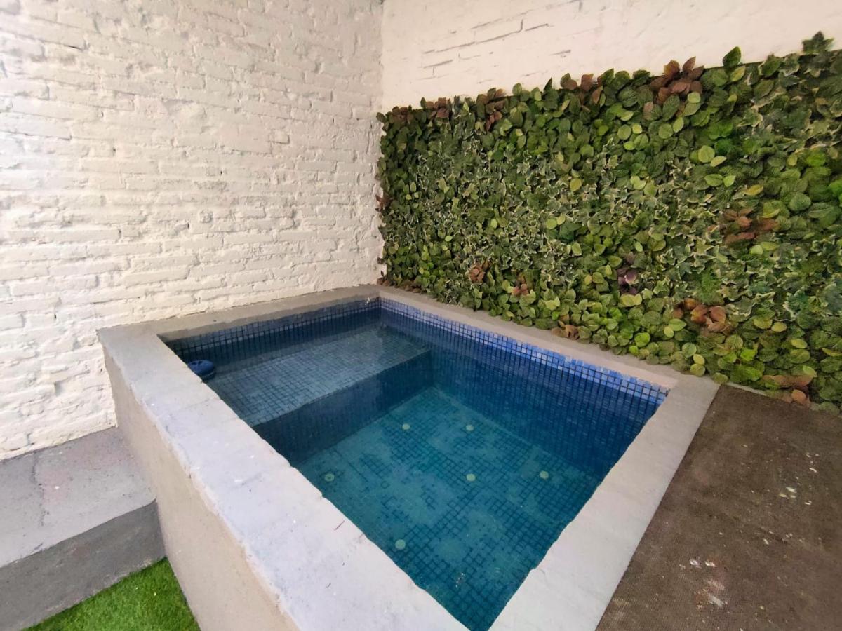 Pequeno Alojamiento Con Mini Piscina - No Climatizada Valencia Exteriör bild