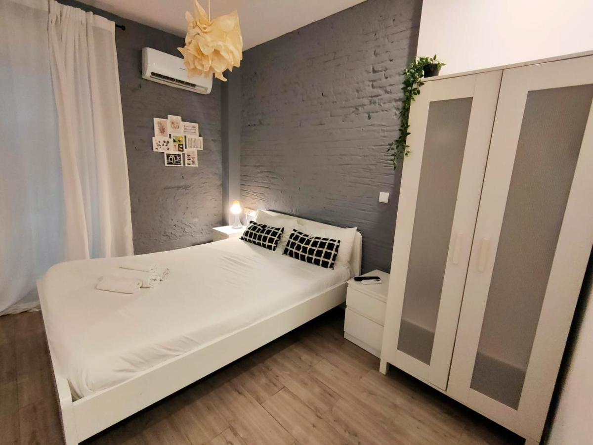 Pequeno Alojamiento Con Mini Piscina - No Climatizada Valencia Exteriör bild