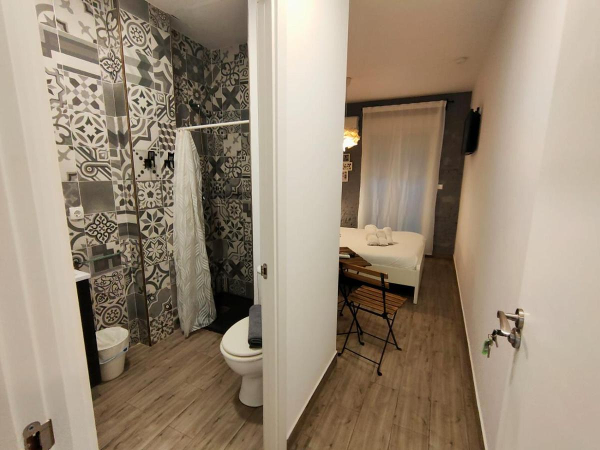 Pequeno Alojamiento Con Mini Piscina - No Climatizada Valencia Exteriör bild